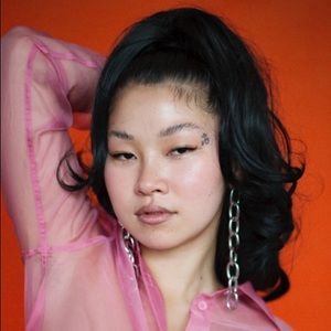 Meet your Posher, Kini